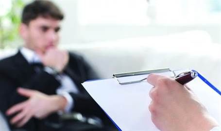 CNAS: Asigurații pot beneficia gratuit de servicii furnizate de psihologi și fizioterapeuți