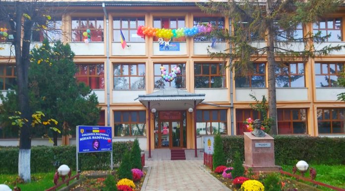 Concursuri cu tradiție la Colegiul Sadoveanu Pașcani, de „Zilele Școlii”