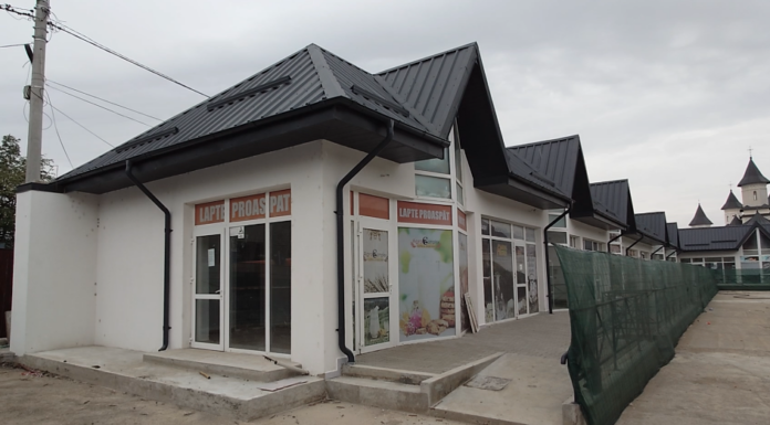 Sute de mii de lei pentru pavele în piața Vale