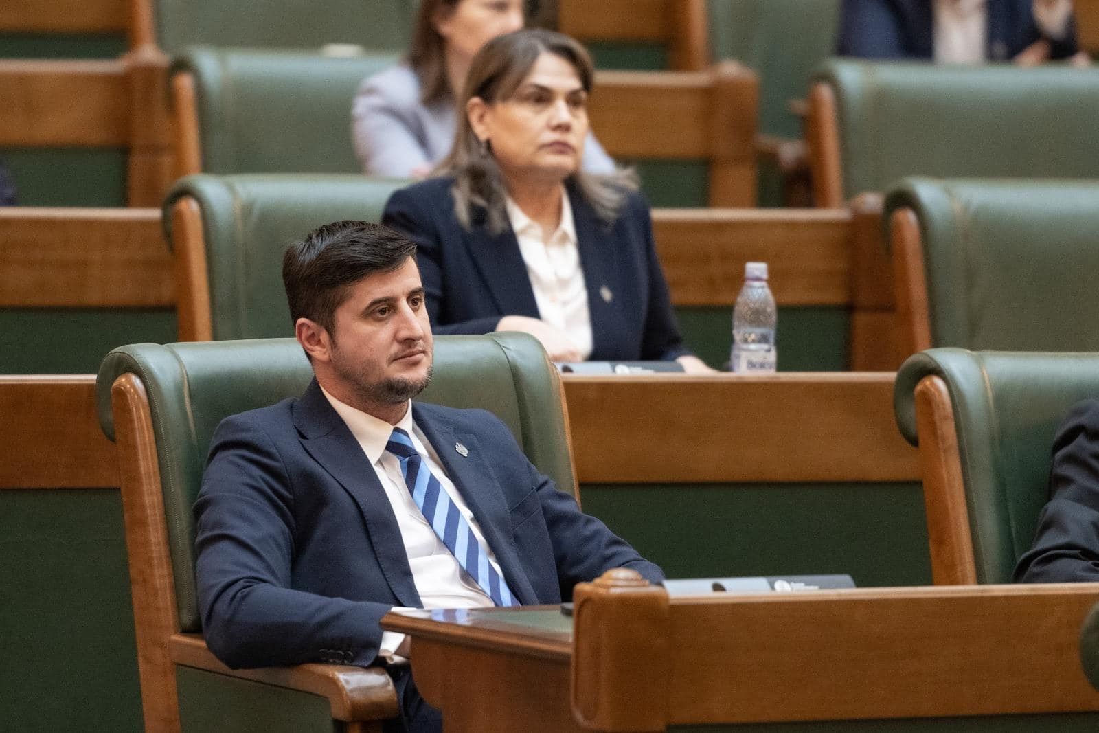 Senatorul Lucian Rusu: 𝑹𝒐𝒎𝒂̂𝒏𝒊𝒂 𝒑𝒐𝒂𝒕𝒆 𝒅𝒐𝒃𝒐𝒓𝒊 𝒅𝒓𝒐𝒏𝒆𝒍𝒆 𝒄𝒂𝒓𝒆 𝒊𝒏𝒄𝒂𝒍𝒄𝒂̆ 𝒔𝒑𝒂𝒕̗𝒊𝒖𝒍 𝒂𝒆𝒓𝒊𝒂𝒏 𝒏𝒂𝒕̗𝒊𝒐𝒏𝒂𝒍!