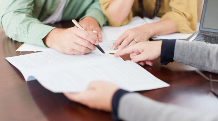 Cum poți deveni asigurat în sistemul de sănătate dacă nu ai venituri. Care este baza de calcul a contribuției la asigurările sociale