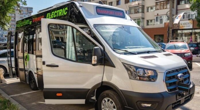 O singură ofertă la licitația CJ Iași pentru achiziția de microbuze școlare electrice. Precedenta achiziție ajunge pe masa procurilor de la Bruxelles